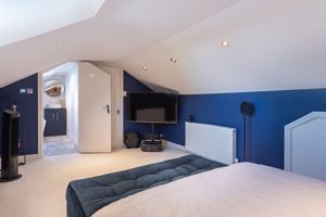 Photo 7- click for photo gallery